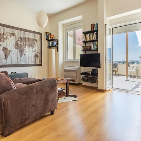 The Sunset Hideout Apartament *